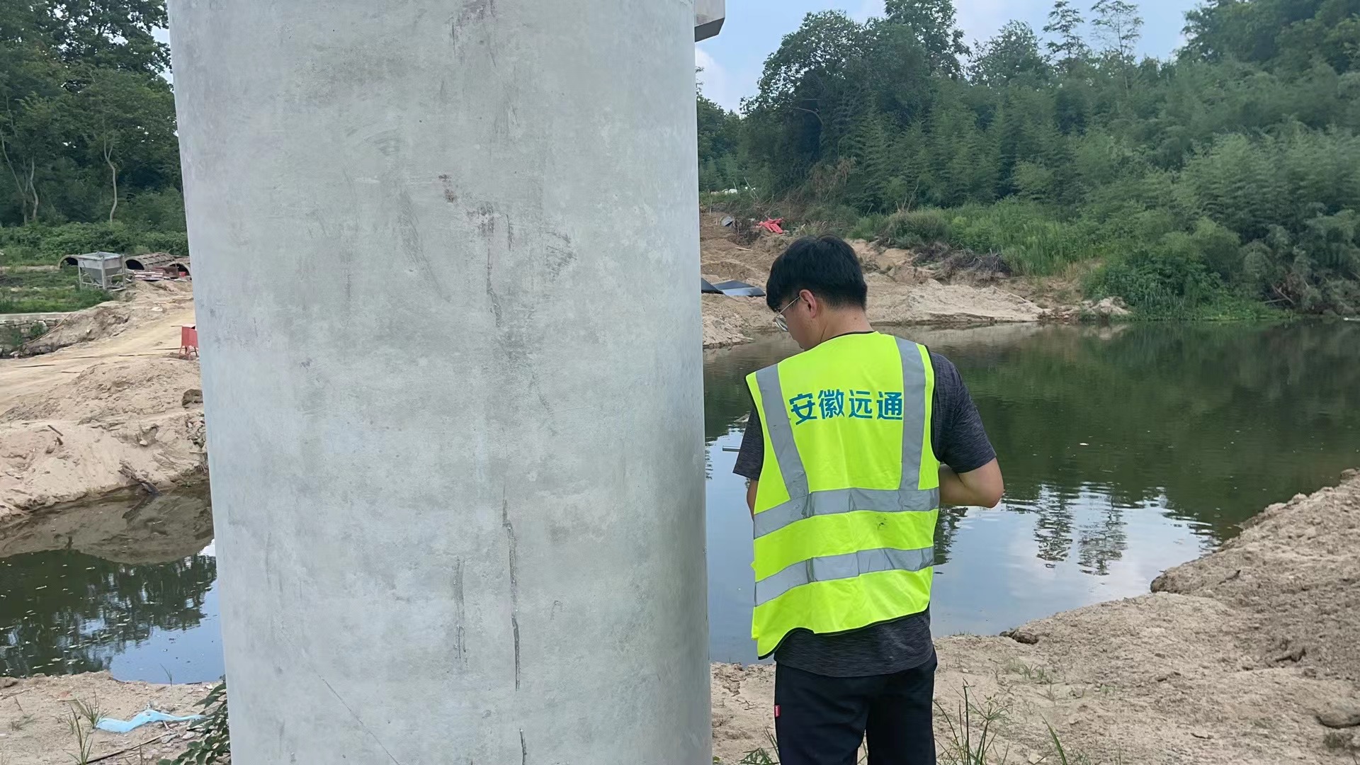 潜山梅河口桥立柱回弹强度检测