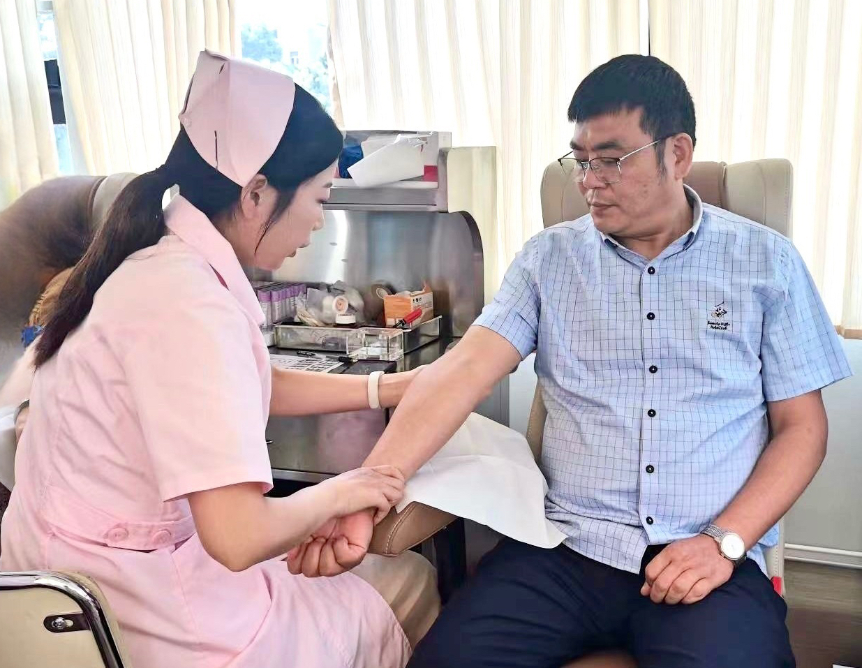 无偿献血，让爱传递